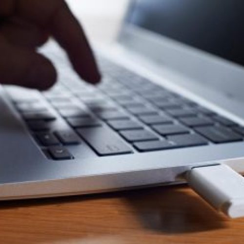 utilizator-corupt-360x240